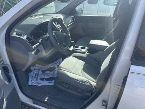 2013 GMC Acadia SLE-2