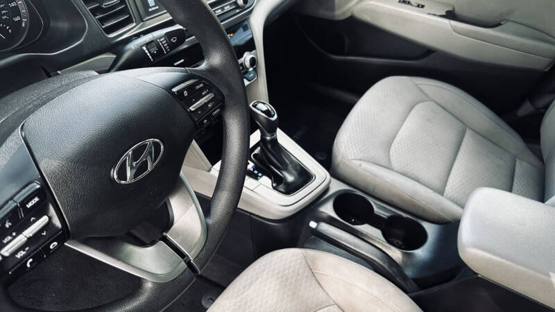 2020 Hyundai Elantra