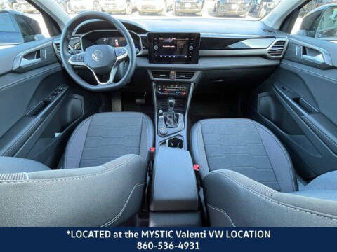 2025 Volkswagen Taos SE Black 4Motion