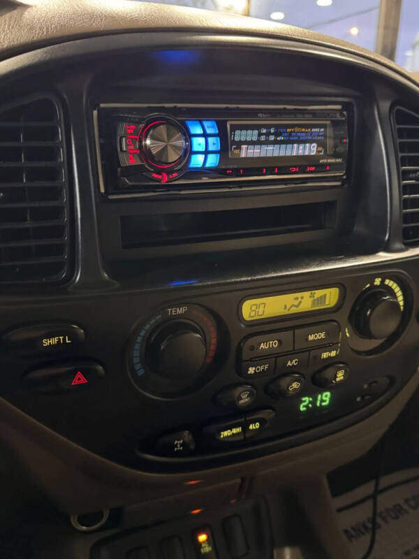 2006 Toyota Sequoia SR5