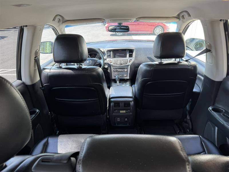 2018 Nissan Pathfinder SL