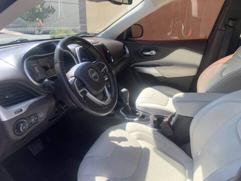 2016 Jeep Cherokee Overland