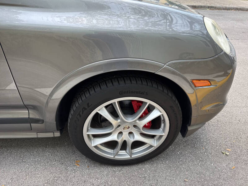 2010 Porsche Cayenne GTS Tiptronic