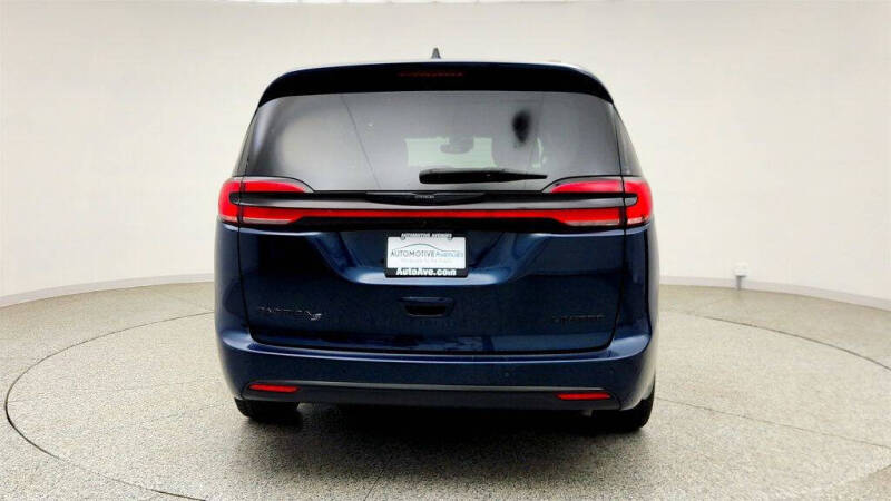 2025 Chrysler Pacifica Limited