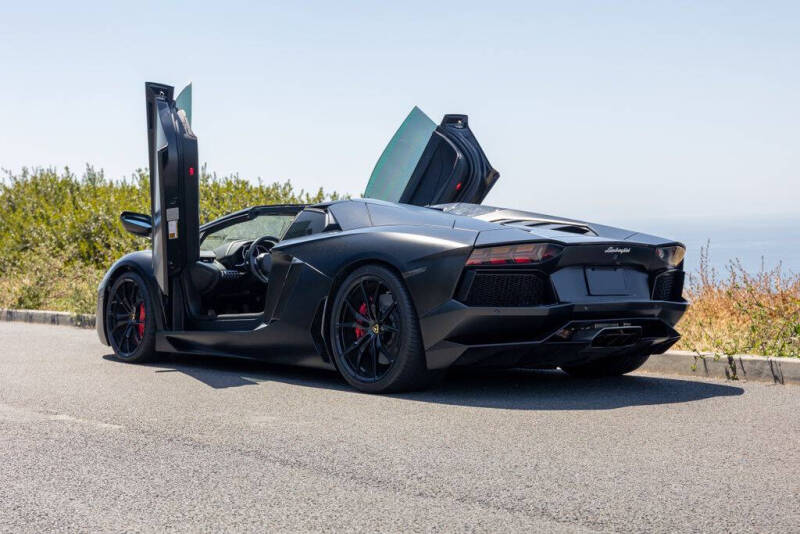 2015 Lamborghini Aventador