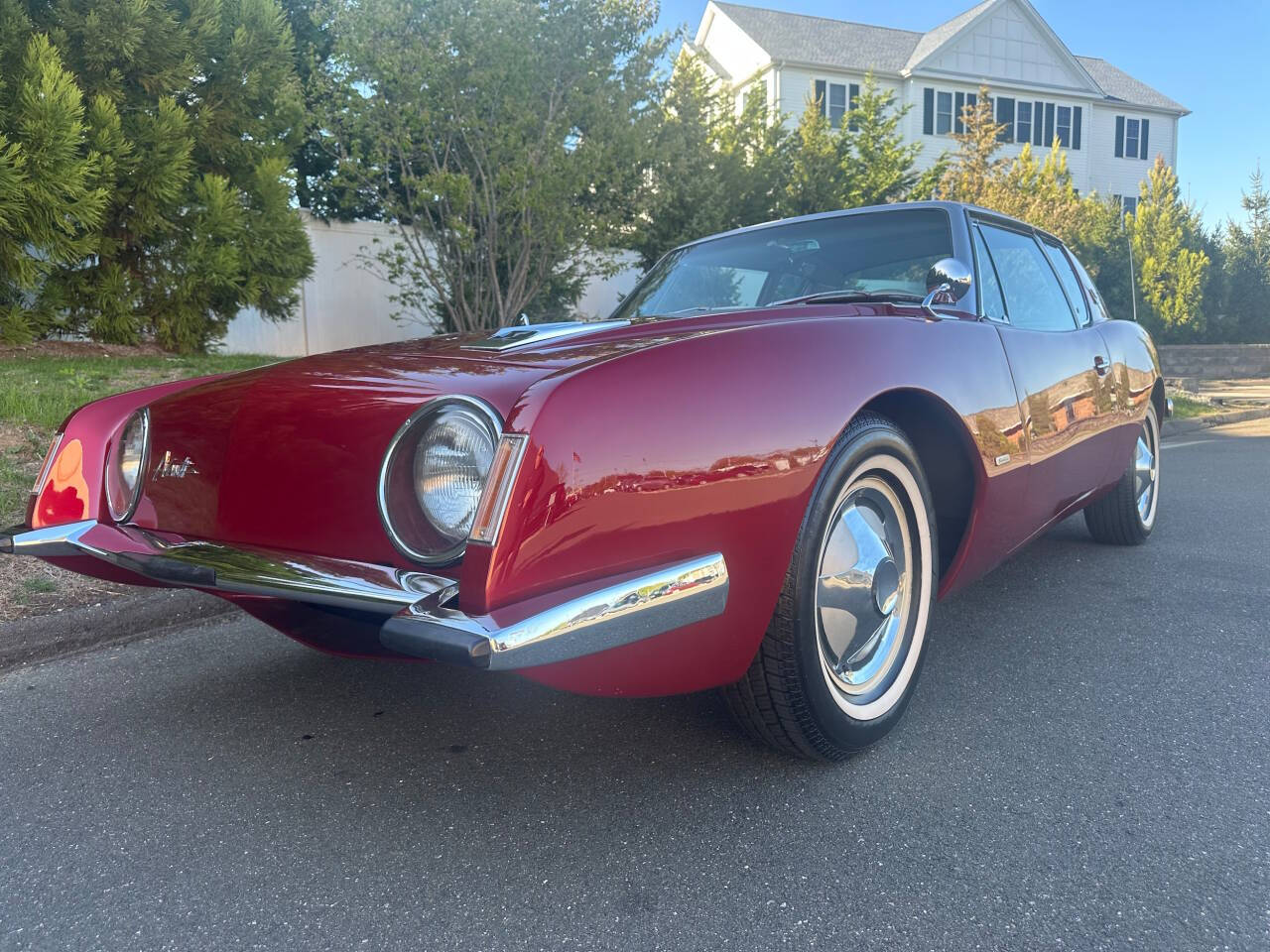 1963 Studebaker Avanti 2