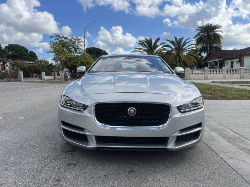 2019 Jaguar XE 25t Premium