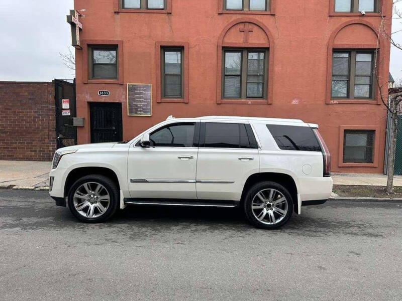 2015 Cadillac Escalade Luxury