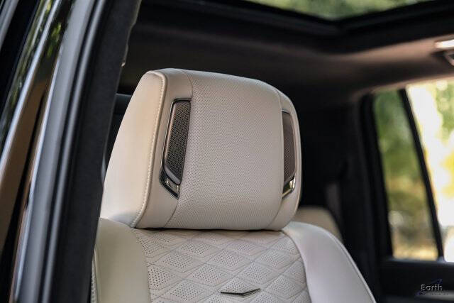 2026 Cadillac Escalade-V ESV