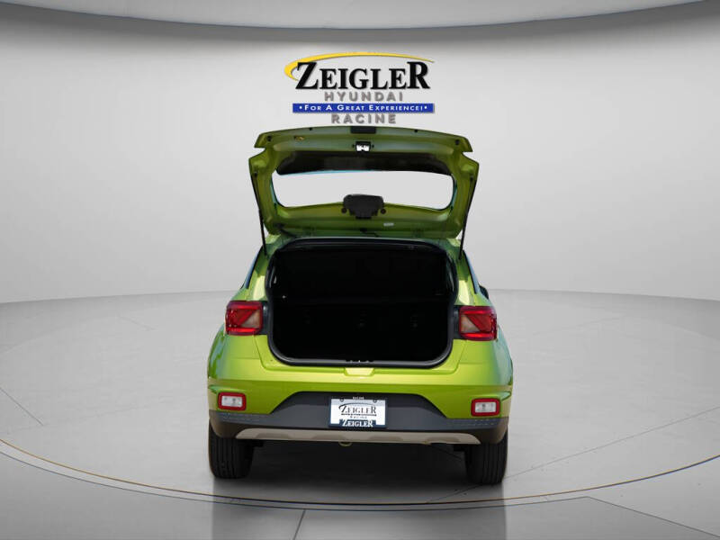2023 Hyundai Venue SEL