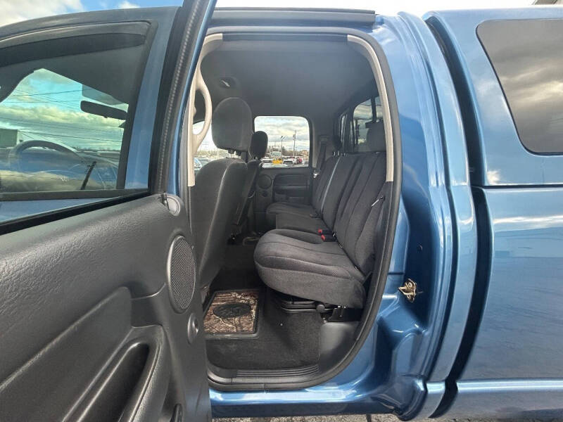 2004 Dodge Ram 1500 SLT