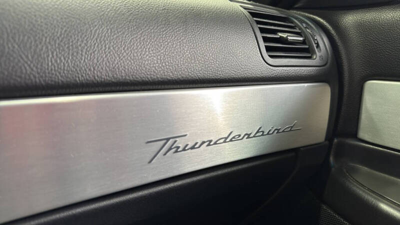 2003 Ford Thunderbird