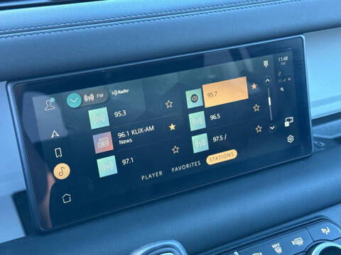 2024 Land Rover Defender 110 P300 S