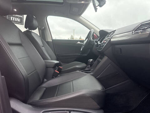 2018 Volkswagen Tiguan 2.0T SEL 4Motion