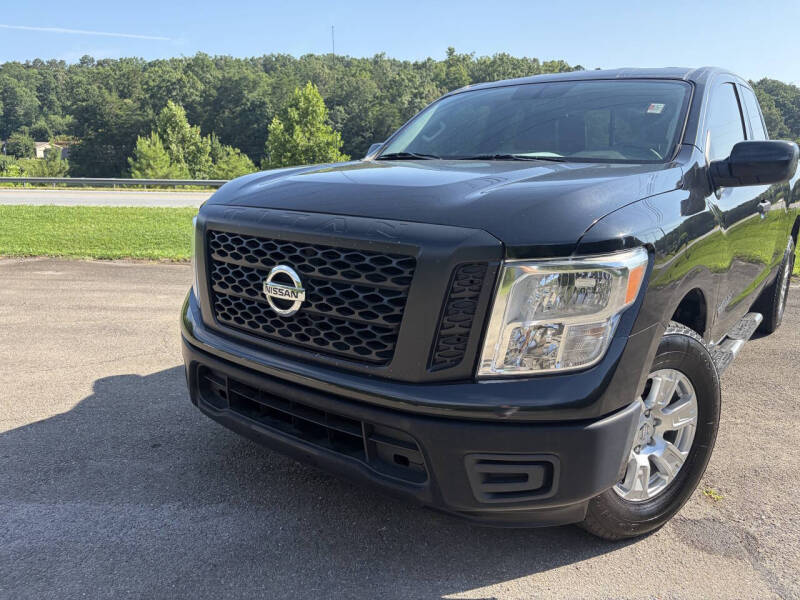 2018 Nissan Titan SV