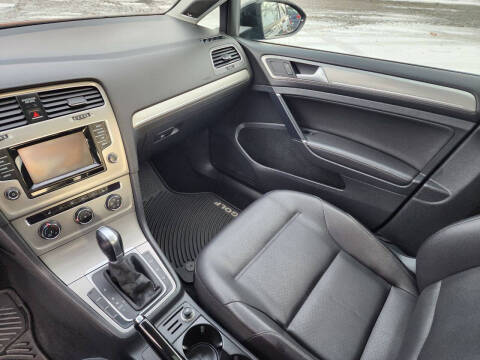 2015 Volkswagen Golf TSI SEL