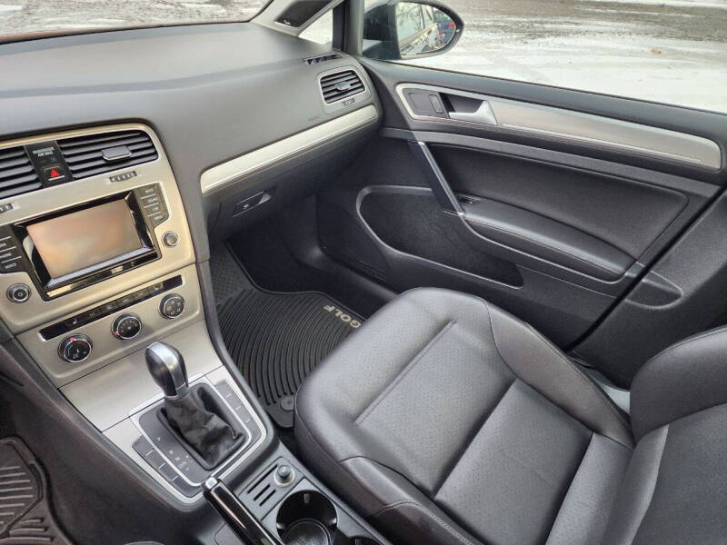 2015 Volkswagen Golf TSI SEL