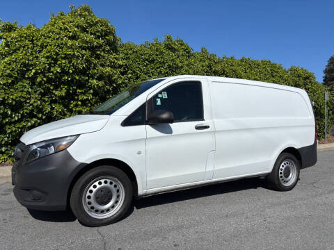 2017 Mercedes-Benz Metris Worker Cargo