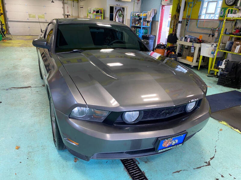 2010 Ford Mustang GT photo 9