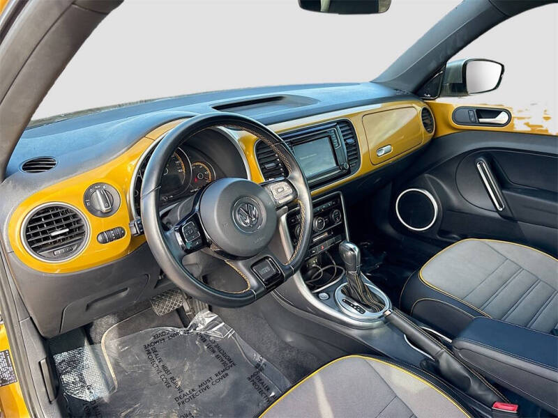 2017 Volkswagen Beetle 1.8T Dune