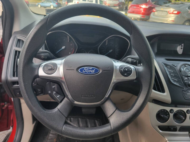 2012 Ford Focus SE