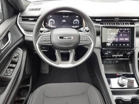 2026 Jeep Grand Cherokee Laredo X