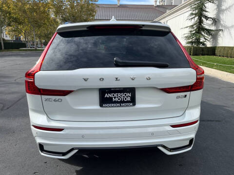 2025 Volvo XC60 B5 Plus Dark Theme