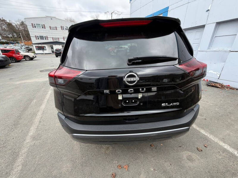 2023 Nissan Rogue SL