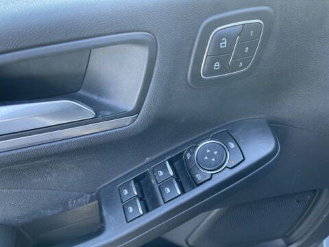 2022 Ford Escape Hybrid Titanium