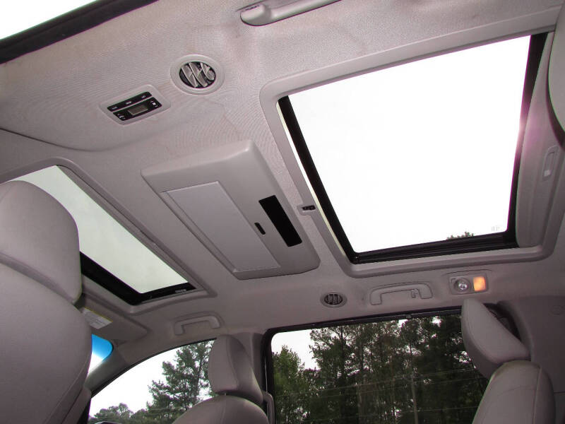 2016 Toyota Sienna Limited Premium 7-Passenger