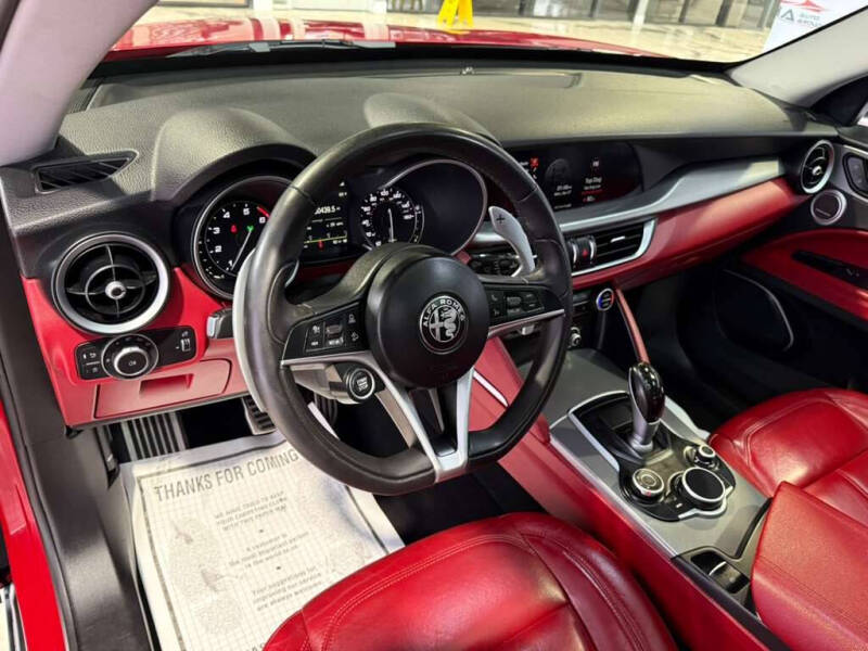 2019 Alfa Romeo Stelvio Sport
