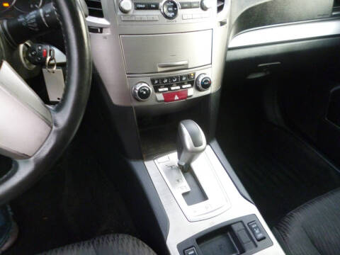 2011 Subaru Outback 2.5i Premium