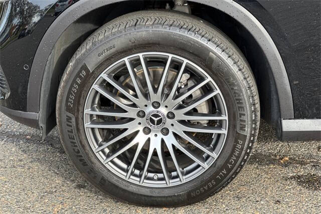 2025 Mercedes-Benz GLC GLC 300 4MATIC