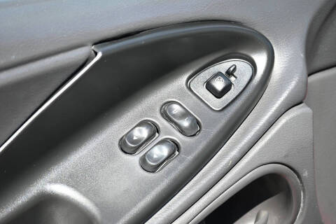 2004 Ford Mustang Mach 1 Premium