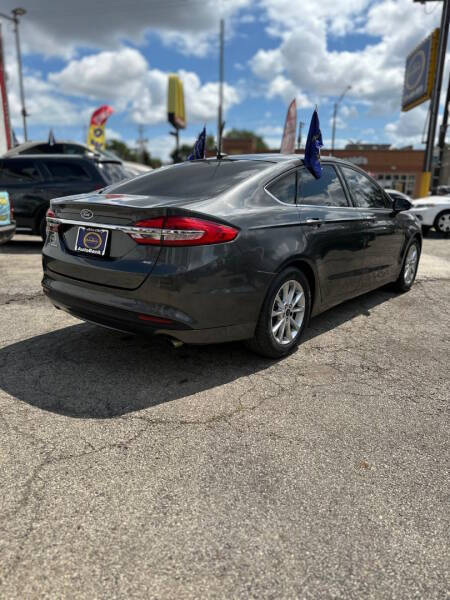 2017 Ford Fusion SE
