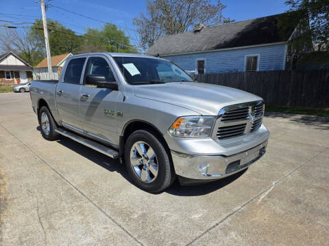 2017 RAM 1500 SLT