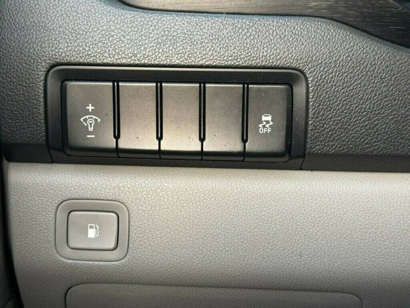 2019 Kia Sedona L