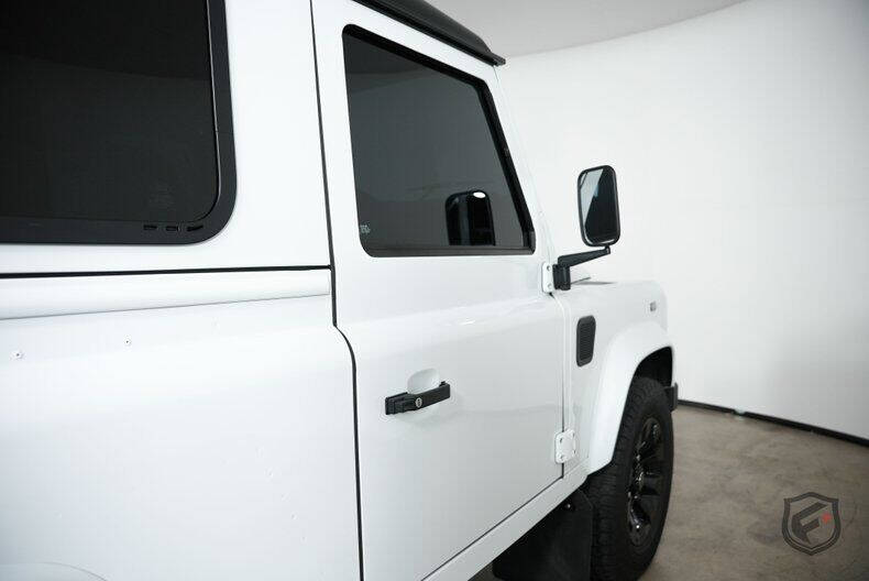 1986 Land Rover Defender