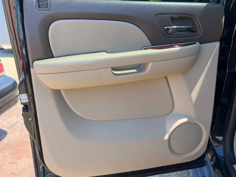 2013 Chevrolet Suburban LT