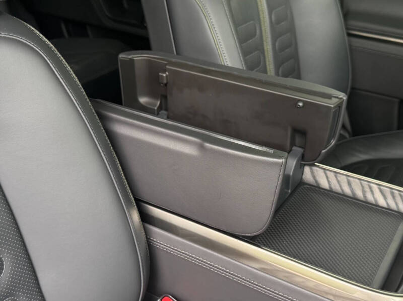 2023 Rivian R1S Adventure