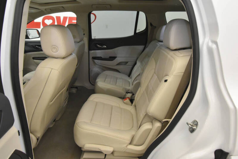 2022 GMC Acadia Denali