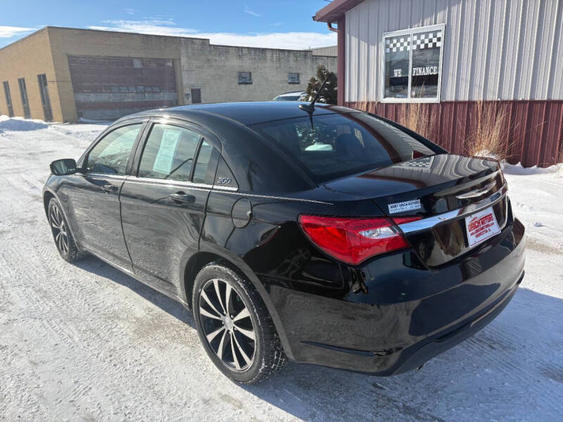 2013 Chrysler 200 Touring
