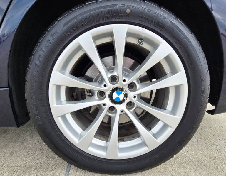 2017 BMW 3 Series 320i