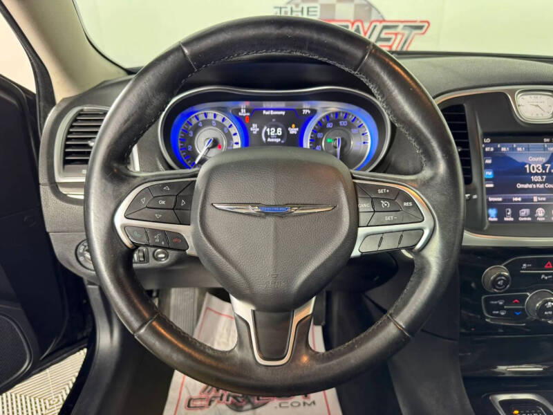 2015 Chrysler 300 Limited