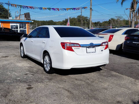 2013 Toyota Camry Hybrid XLE
