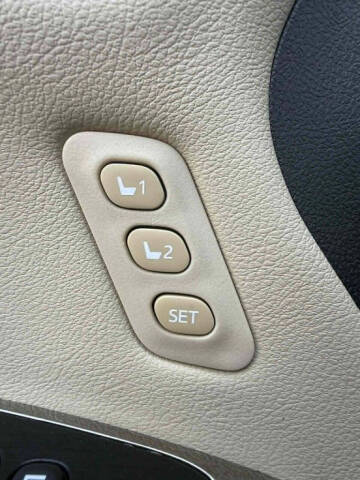 2016 Toyota Avalon Limited