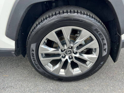 2019 Toyota RAV4 XLE Premium
