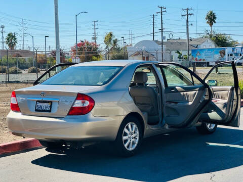 2004 Toyota Camry XLE V6