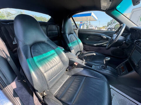 2003 Porsche 911 Carrera 4