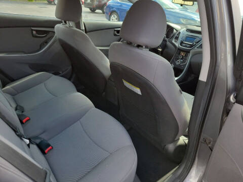 2014 Hyundai Elantra SE